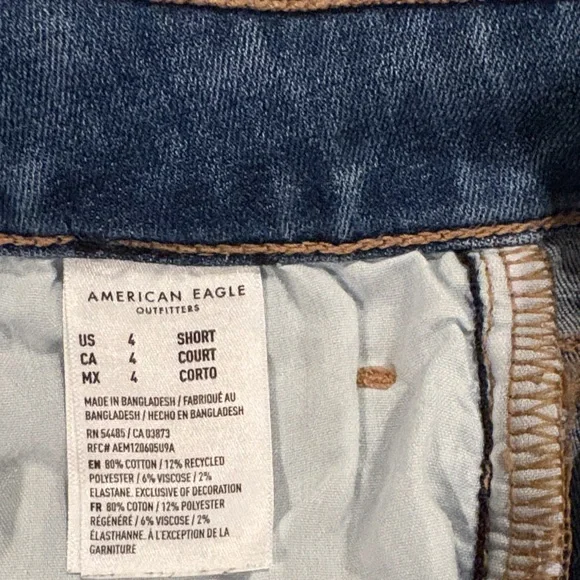 American Eagle Outfitters Women’s Denim Jeans. Size 4 Short. - Picture 4 of 7